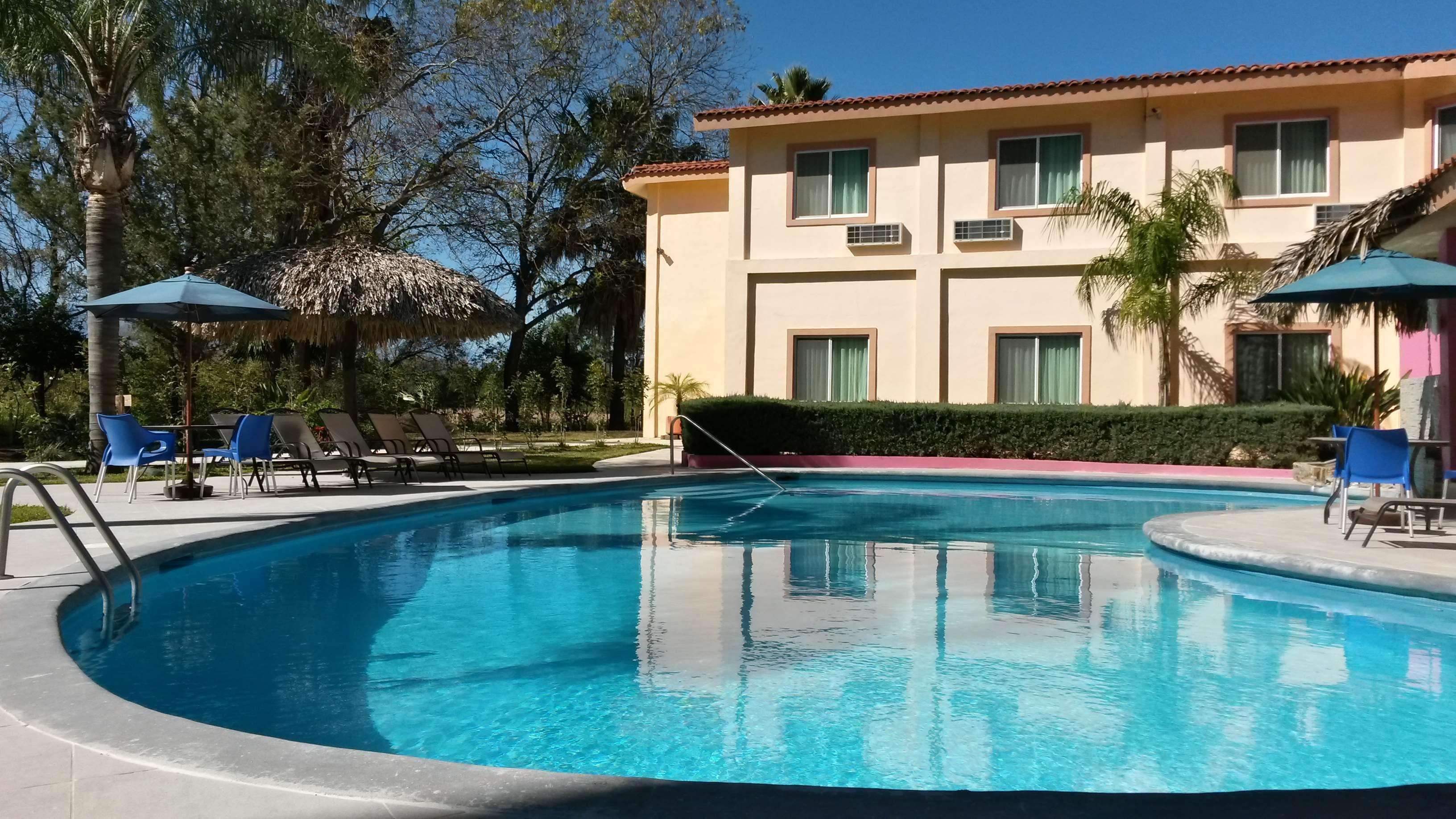 Montemorelos Best Western Bazarell Inn מראה חיצוני תמונה