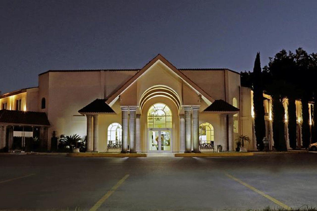 Montemorelos Best Western Bazarell Inn מראה חיצוני תמונה
