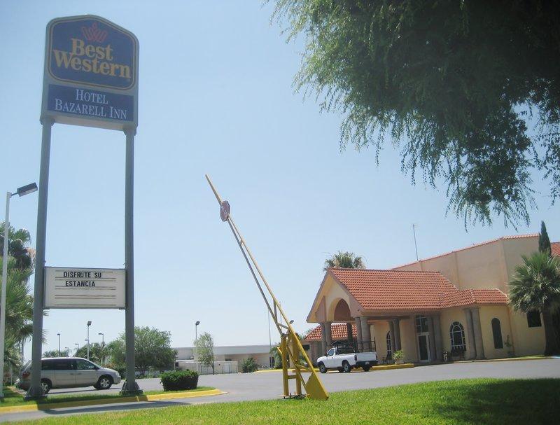 Montemorelos Best Western Bazarell Inn מראה חיצוני תמונה