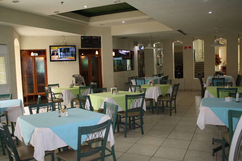 Montemorelos Best Western Bazarell Inn מראה חיצוני תמונה